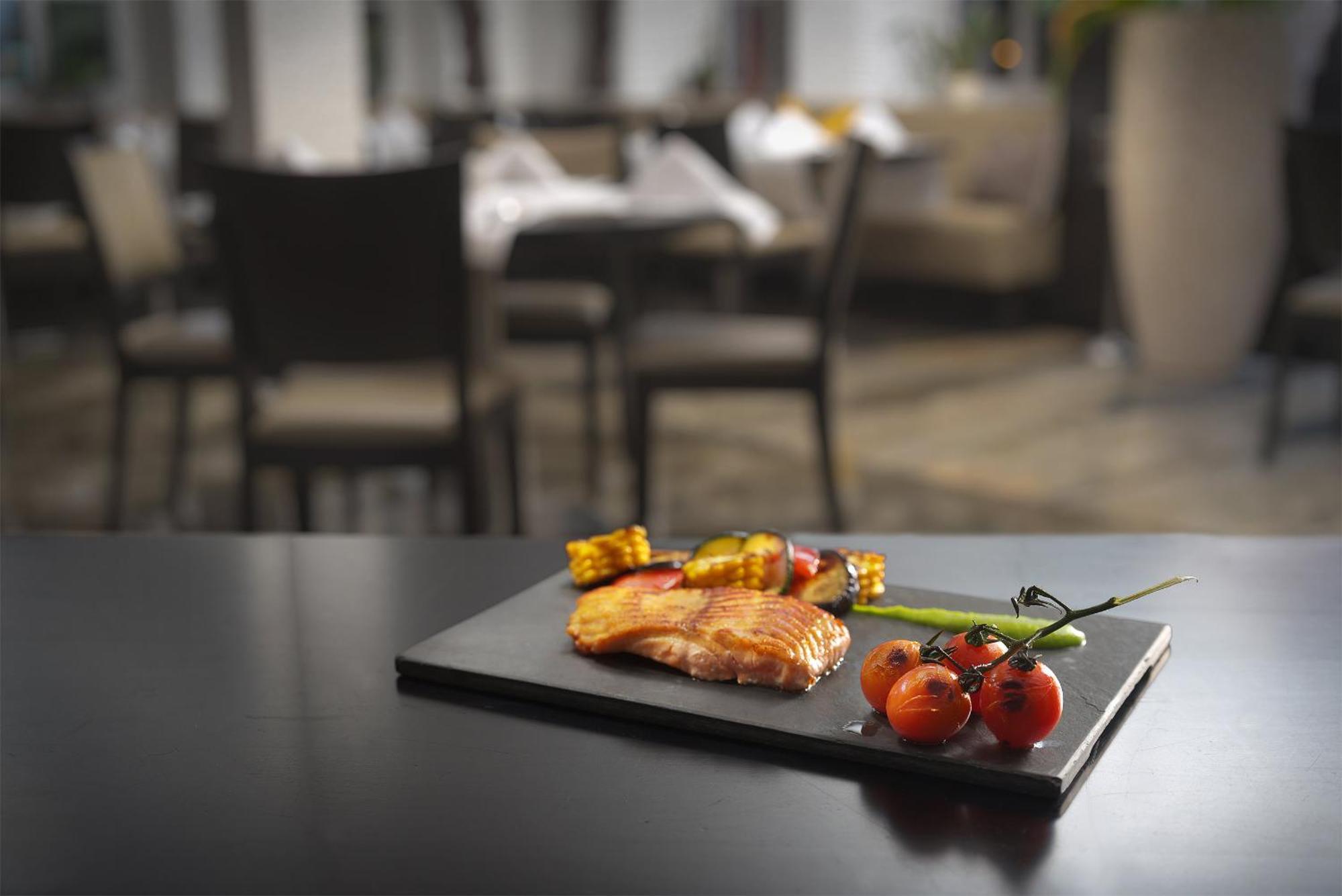 Trip Inn Kaiser Hotel & Restaurant Heidelberg-Шрисхайм Екстериор снимка
